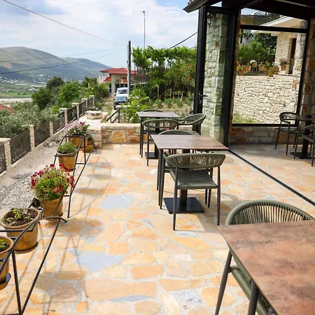 Moin Moin Boutique Berat
